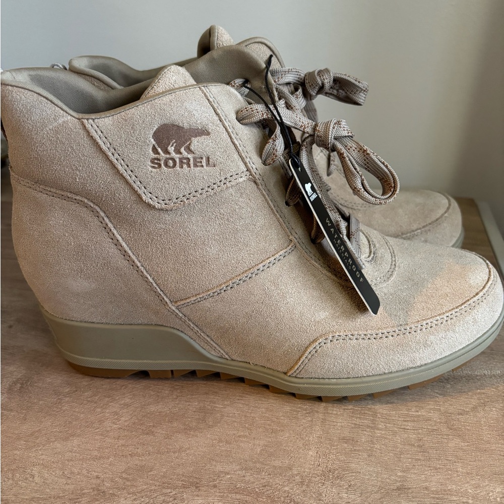 Sorel Women's Beige Wedge Boots